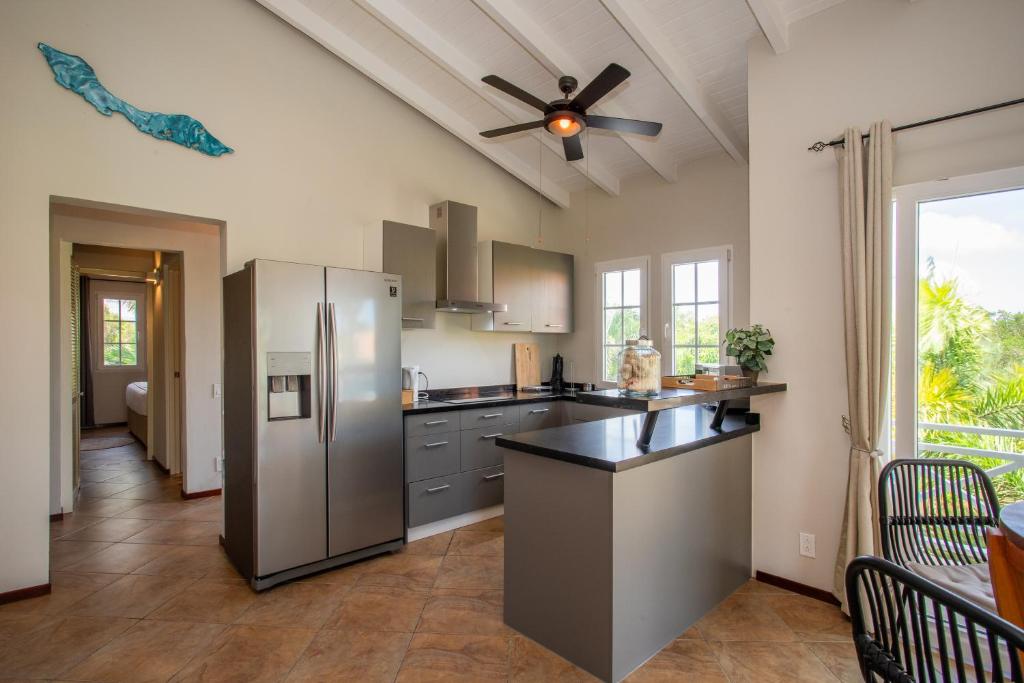 Keuken — Penthouse Tropicana